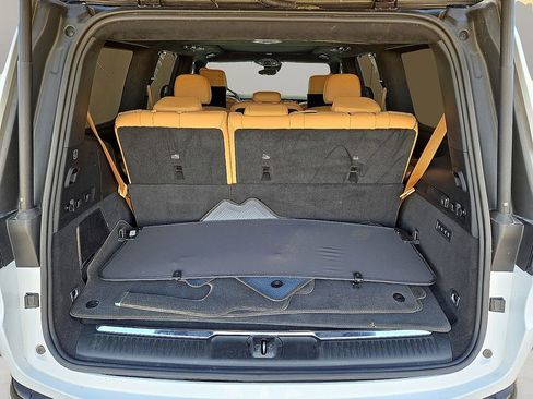 Used 2023 Jeep Grand Wagoneer Series III w/ Rear Seat Video Group 1 image 13