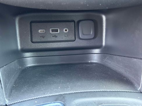 Used 2024 Chevrolet Equinox LT AWD/4WD image 32