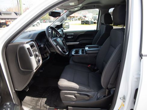 Used 2018 Chevrolet Silverado 1500 LT image 18