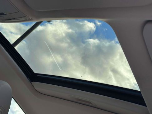 Certified 2021 Mercedes-Benz E 350 4MATIC Sedan image 17