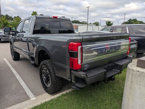 Used 2023 Ford F250 Platinum w/ Tremor Off-Road Package AWD/4WD image 4
