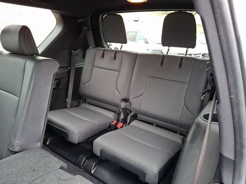 Used 2021 Lexus GX 460 Premium w/ Premium Package image 13