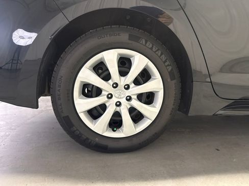 Used 2024 Toyota Corolla LE FWD image 24