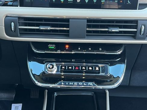 New 2026 Lincoln Corsair Reserve image 18