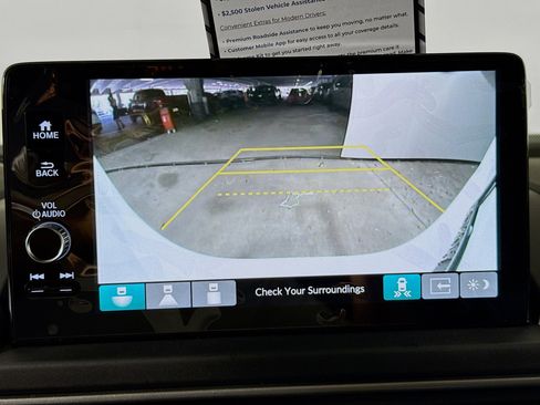 New 2025 Honda Pilot Touring image 16