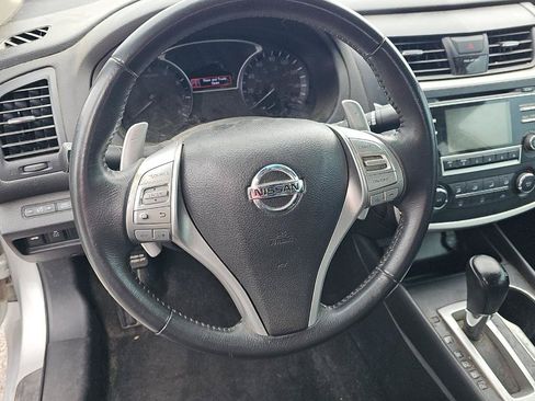 Used 2016 Nissan Altima 2.5 SR FWD image 10