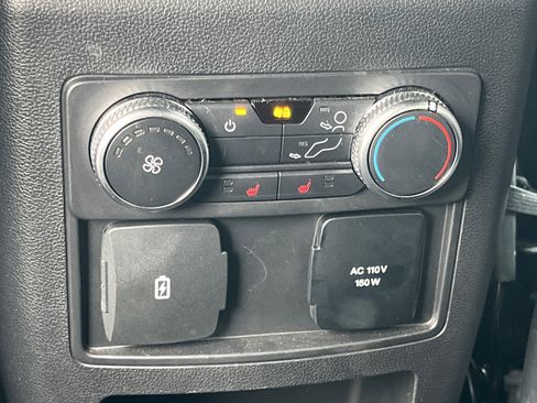 Used 2020 Ford Explorer ST w/ Premium Technology Package image 21