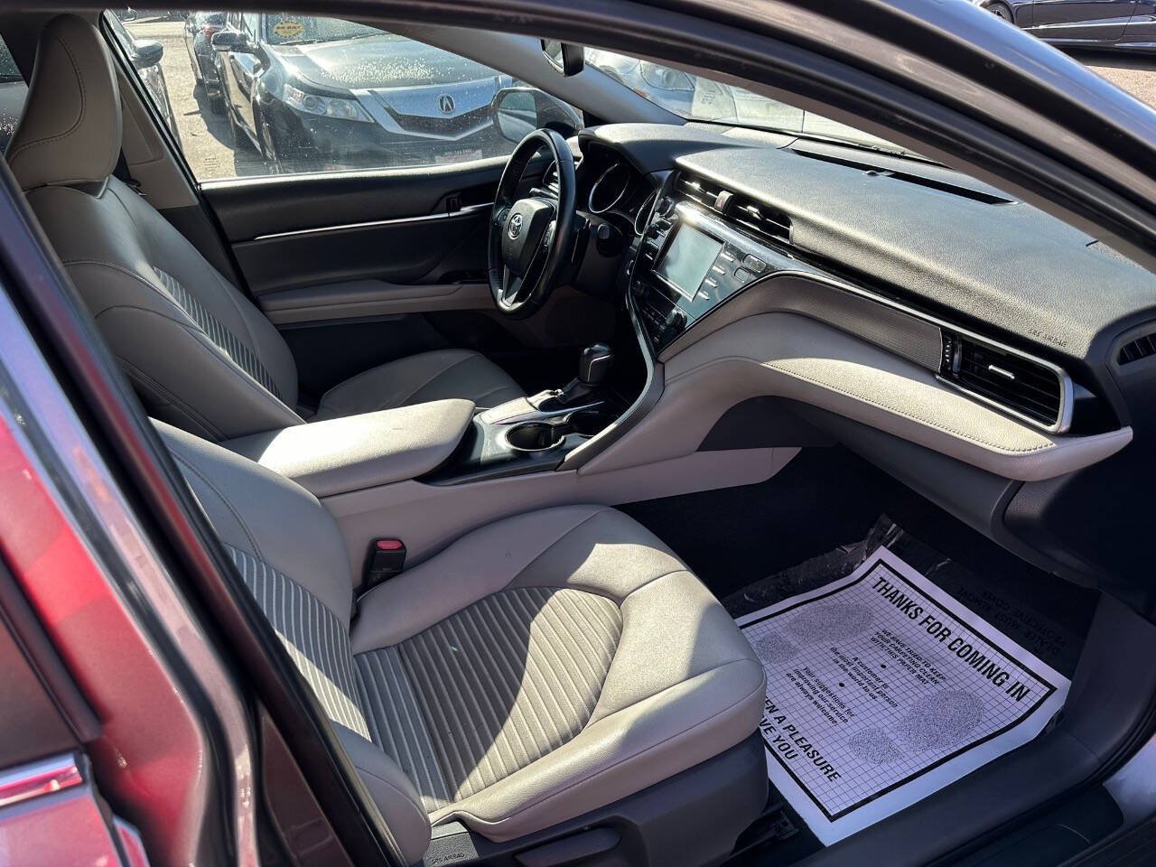 Used 2019 Toyota Camry SE w/ Convenience Package FWD image 16