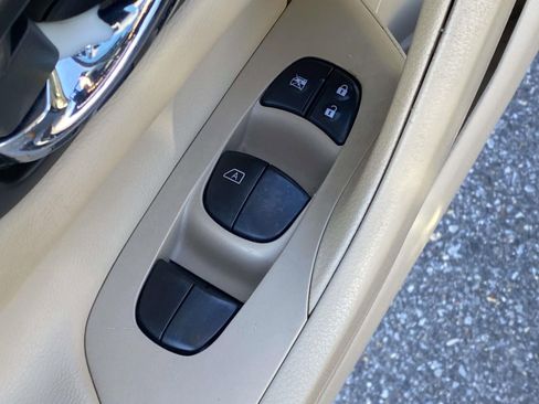 Used 2016 Nissan Altima 2.5 S w/ Power Driver Seat Package image 16