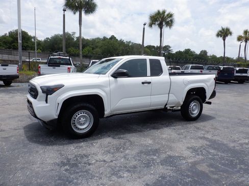 Used 2024 Toyota Tacoma SR RWD image 2