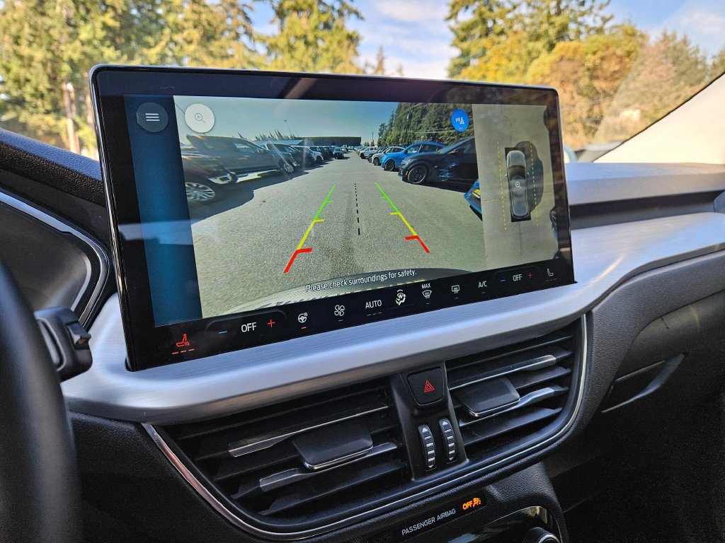 Used 2025 Ford Escape SE w/ PHEV Premium Package FWD image 32