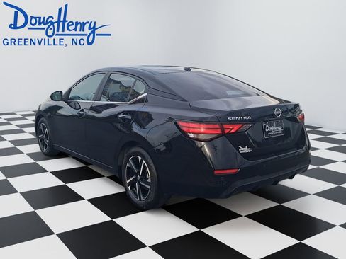 Used 2024 Nissan Sentra SV FWD image 3