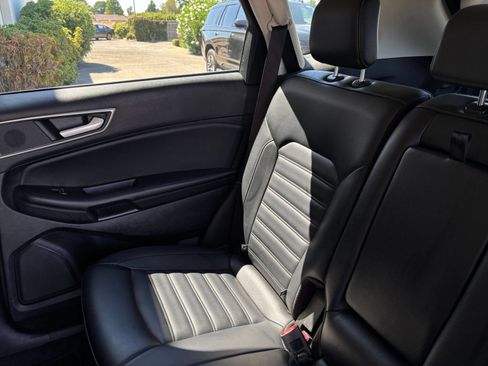 Used 2024 Ford Edge SEL AWD/4WD image 39