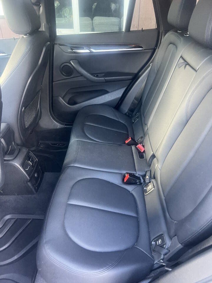 Used 2017 BMW X1 xDrive28i AWD/4WD image 8