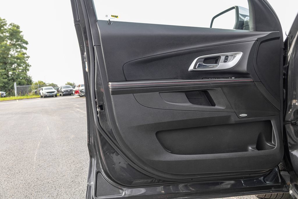 Used 2015 Chevrolet Equinox LTZ FWD image 28