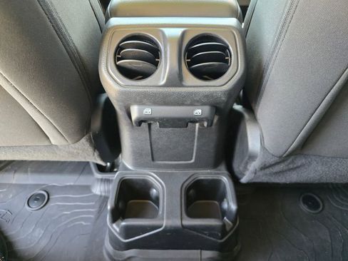 Used 2023 Jeep Wrangler Unlimited Sport image 25