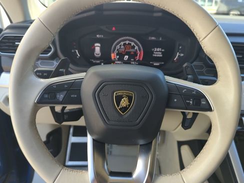Used 2020 Lamborghini Urus image 25