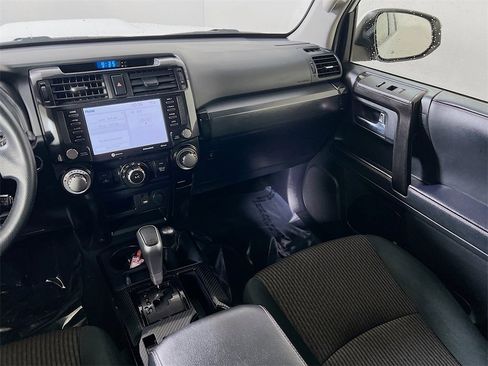 Certified 2024 Toyota 4Runner TRD Off-Road image 21