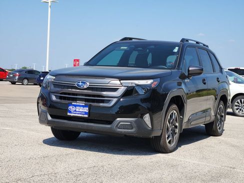New 2026 Subaru Forester Premium AWD/4WD image 2