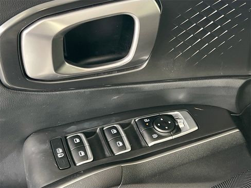 Certified 2024 Kia Sorento LX image 18
