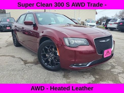 Used 2019 Chrysler 300 S image 1