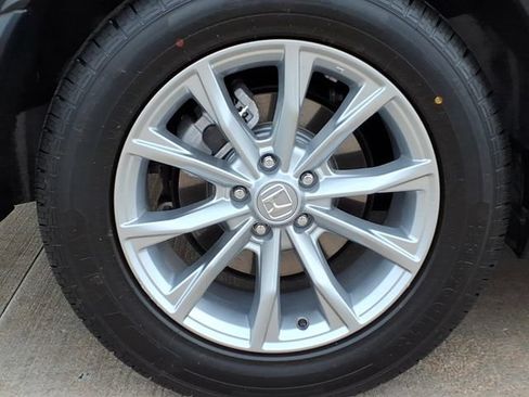 Used 2025 Honda CR-V EX image 5
