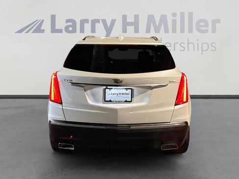 Used 2019 Cadillac XT5 Premium Luxury w/ Driver Assist Package image 4