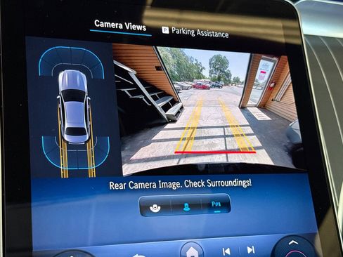 New 2025 Mercedes-Benz C 300 4MATIC Sedan image 24