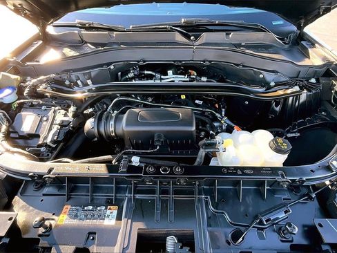 Used 2022 Ford Explorer Limited w/ Equipment Group 301A image 10