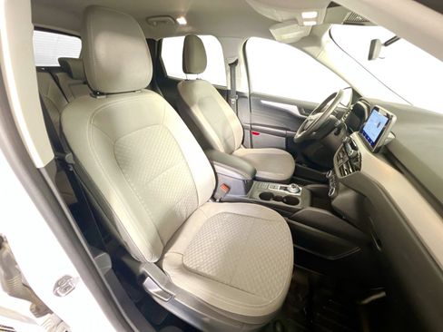 Used 2022 Ford Escape SE w/ Convenience Package image 31