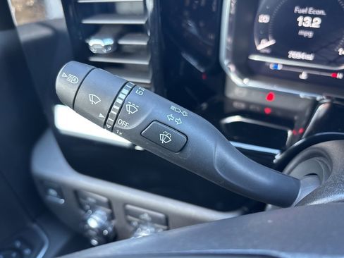 Used 2025 GMC Sierra 1500 Elevation image 22