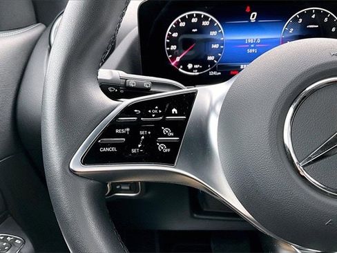 Certified 2025 Mercedes-Benz GLA 250 4MATIC image 14