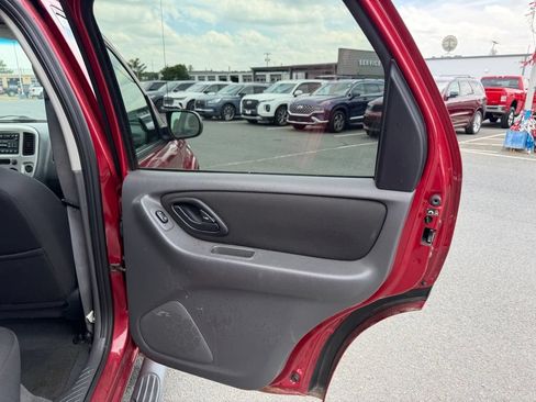 Used 2007 Ford Escape XLT FWD image 35