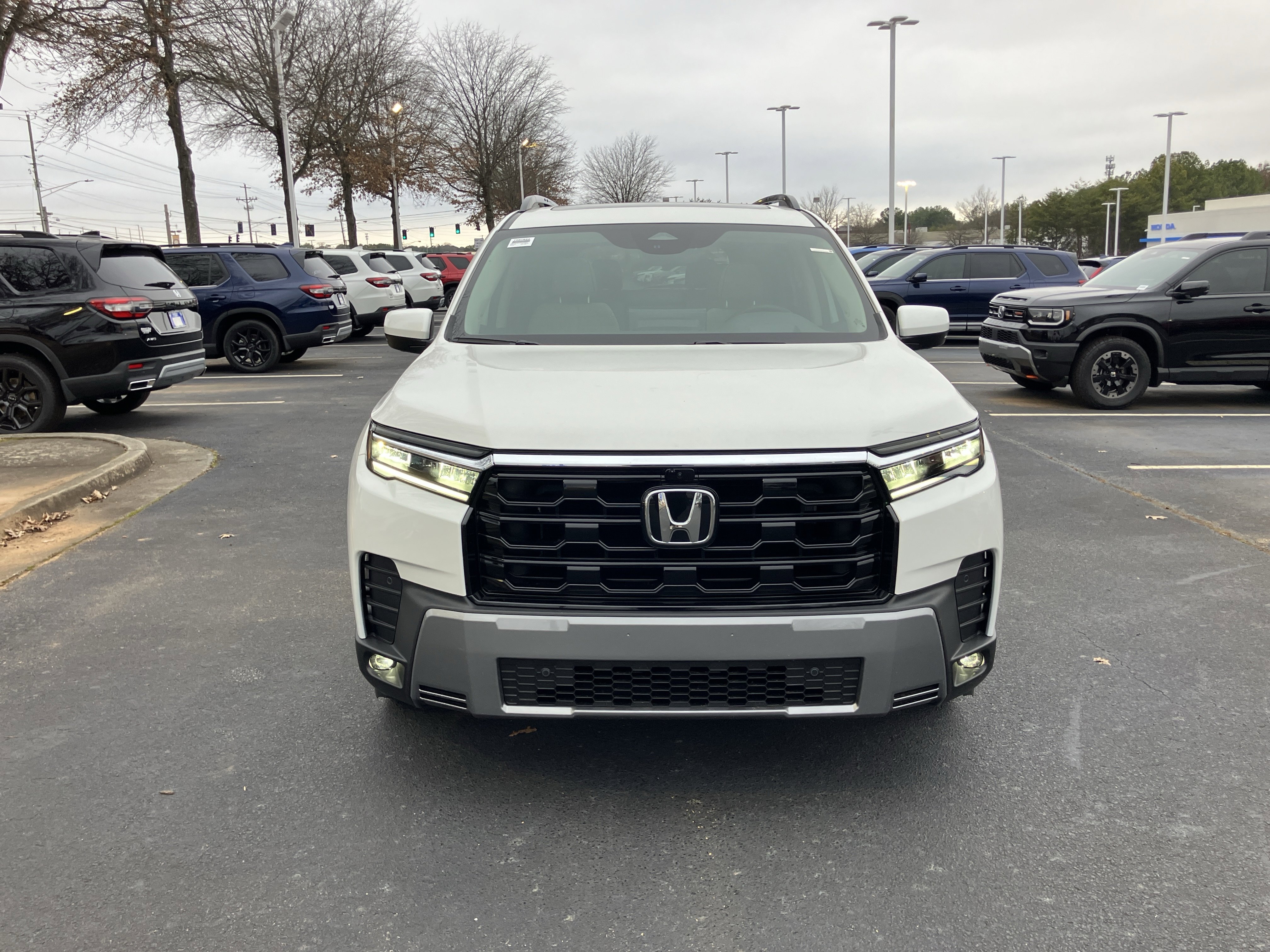 New 2026 Honda Pilot Elite image 3