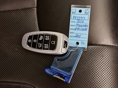 Used 2024 Hyundai Palisade Calligraphy image 40