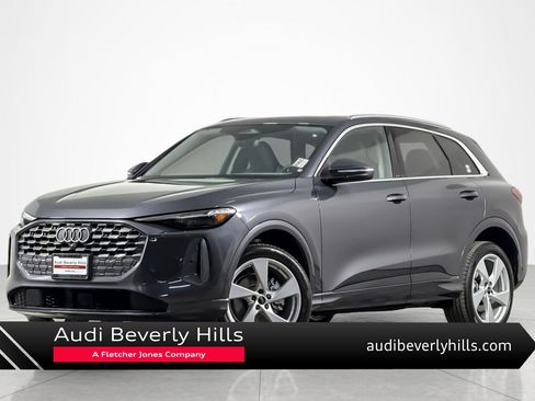 Used 2025 Audi Q5 Premium Plus w/ Premium Plus AWD/4WD image 1