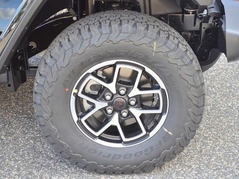 New 2026 Jeep Wrangler Unlimited Rubicon AWD/4WD image 10