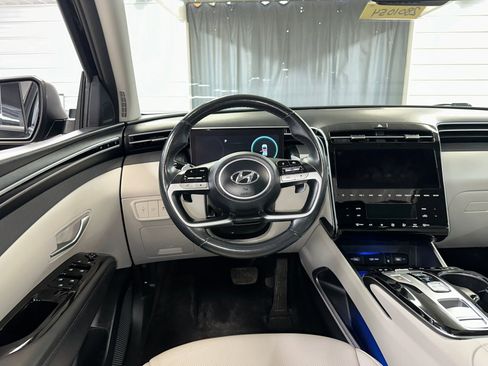 Used 2024 Hyundai Tucson Limited AWD/4WD image 2