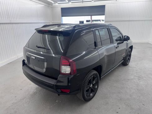 Used 2014 Jeep Compass Latitude image 5