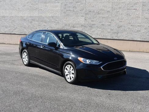 Used 2020 Ford Fusion S image 1