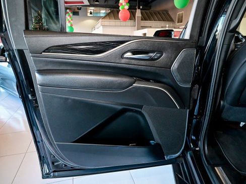 Used 2022 Cadillac Escalade ESV Sport image 23