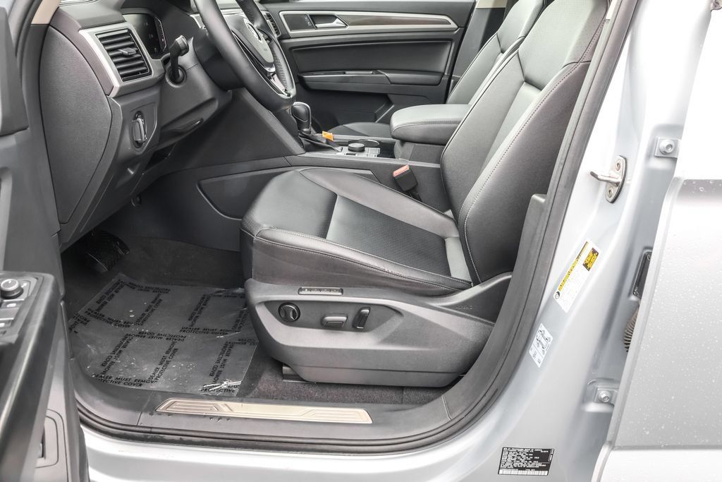 Used 2019 Volkswagen Atlas SEL AWD/4WD image 17