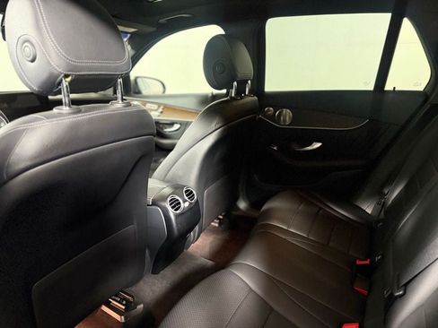 Used 2021 Mercedes-Benz GLC 300 4MATIC image 24