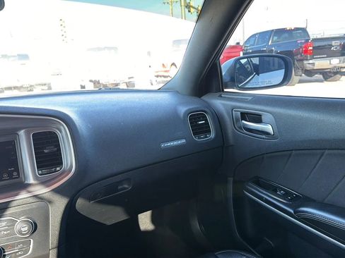 Used 2020 Dodge Charger SXT image 45
