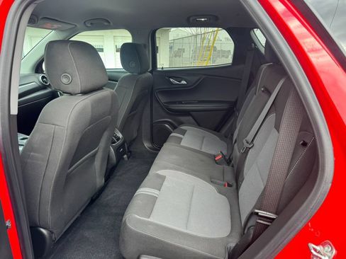 Used 2024 Chevrolet Blazer LT w/ Convenience Package FWD image 9