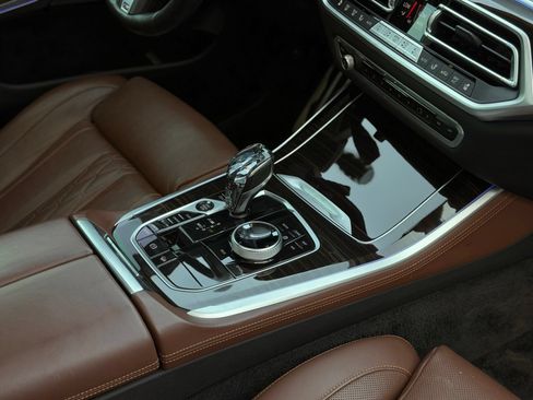 Used 2021 BMW X5 M50i w/ Executive Package AWD/4WD image 47