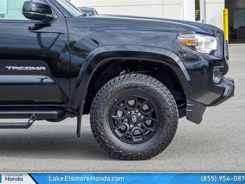 Used 2022 Toyota Tacoma SR5 image 7