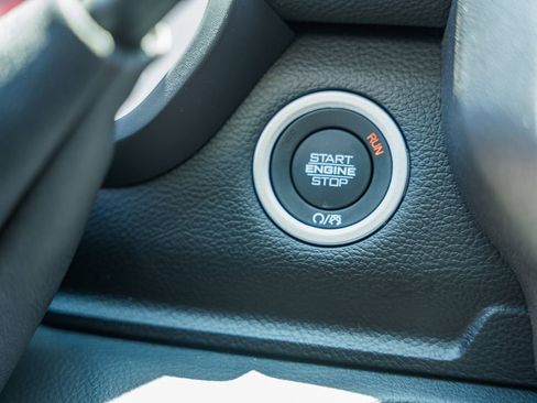 New 2026 RAM 2500 Laramie AWD/4WD image 24