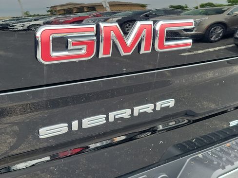 Used 2024 GMC Sierra 1500 SLT w/ SLT Premium Package AWD/4WD image 6