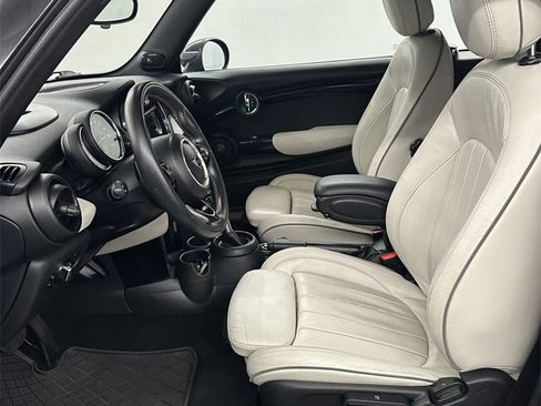 Used 2019 MINI Cooper S image 11